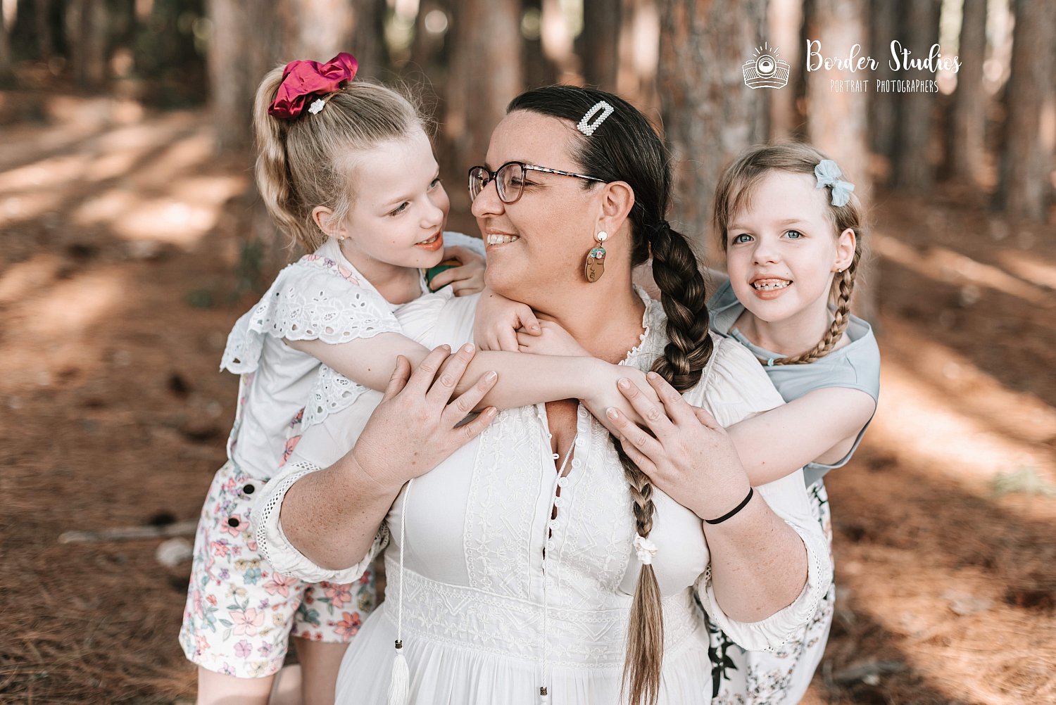 Family Portrait Minis - Pizzey Park Forest Photos - Sunday 1st December