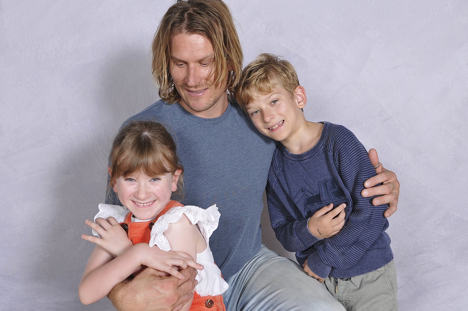 Bray Park State School - Family Portrait Fundraiser - Sunday 16th November